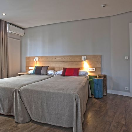 Hotel Avenida Pampeluna Zewnętrze zdjęcie