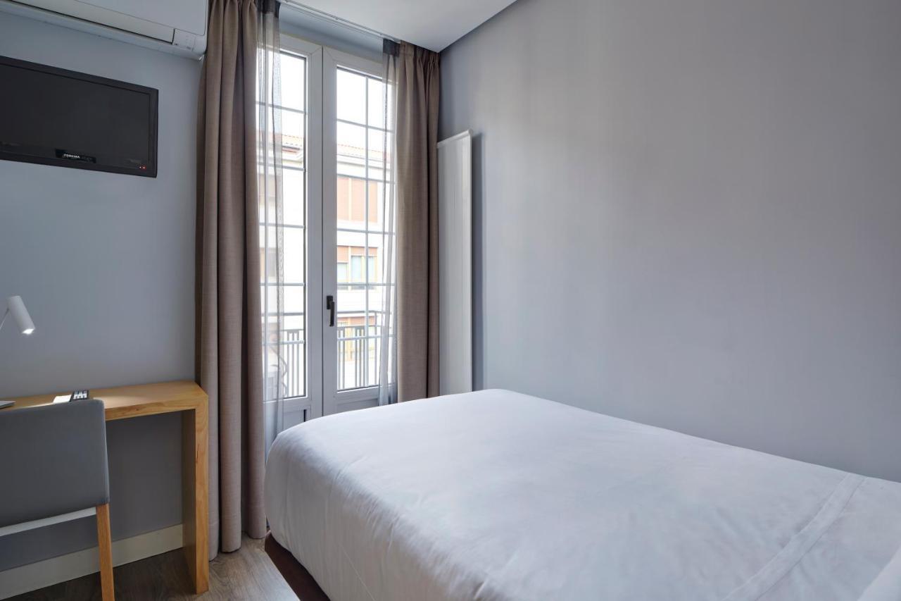Hotel Avenida Pampeluna Zewnętrze zdjęcie