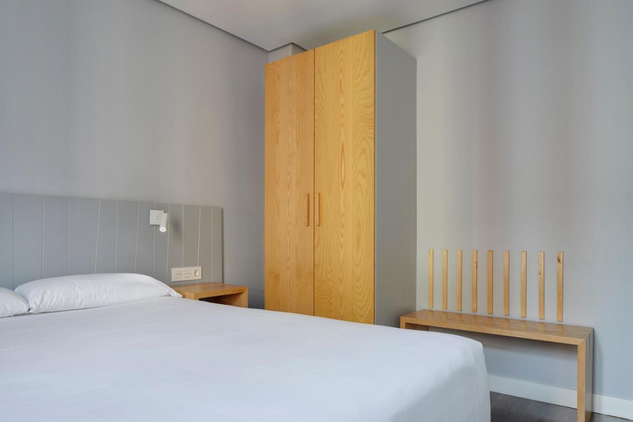 Hotel Avenida Pampeluna Zewnętrze zdjęcie